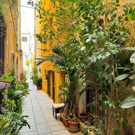 Kalma - At The Picturesque Via Stretta